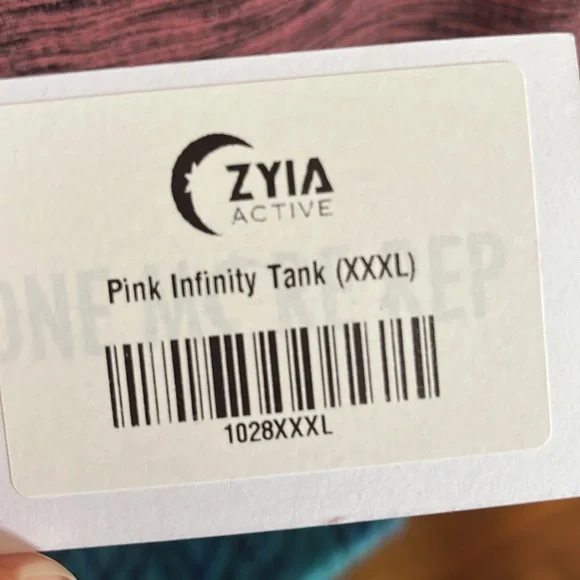 Brand new Zyia Active pink infinity tank - Picture 11 of 15